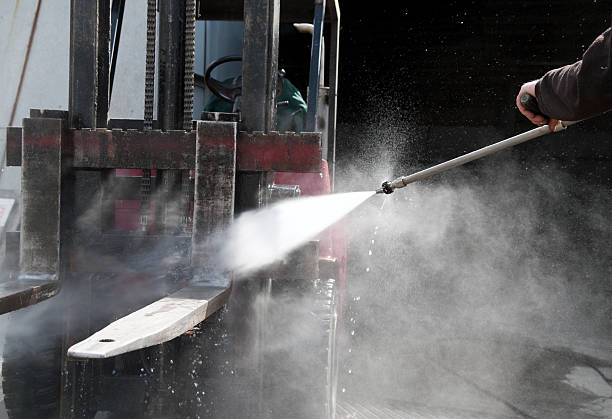 Why Choose Our Certified Pressure Washing Experts for Your Project Needs in Neptune Beach, FL?